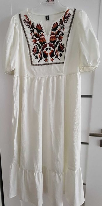 Boho sukienka z haftem