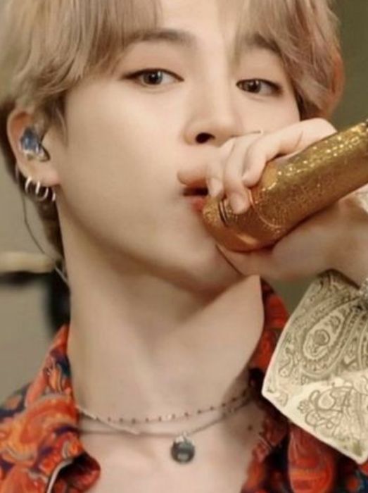 БТС украшение чимина