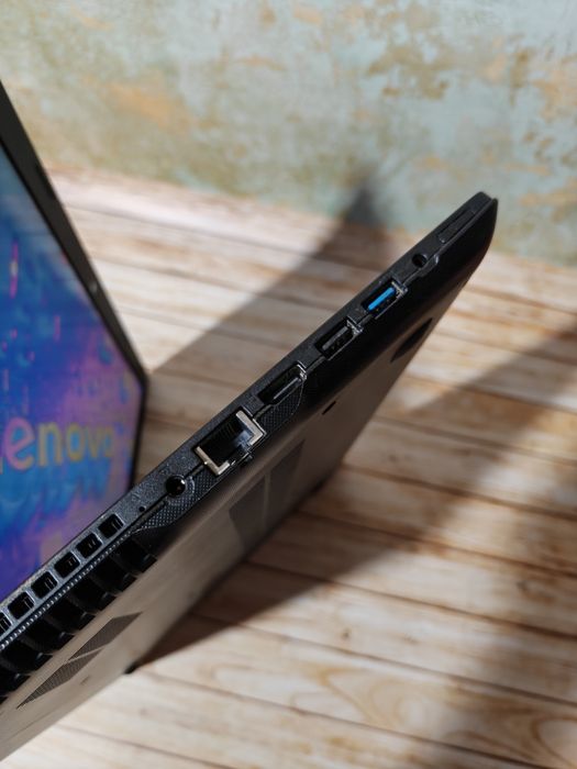 Ноутбук Lenovo IdeaPad 15.6" / Intel i3 / SSD 240GB, ТОРГ