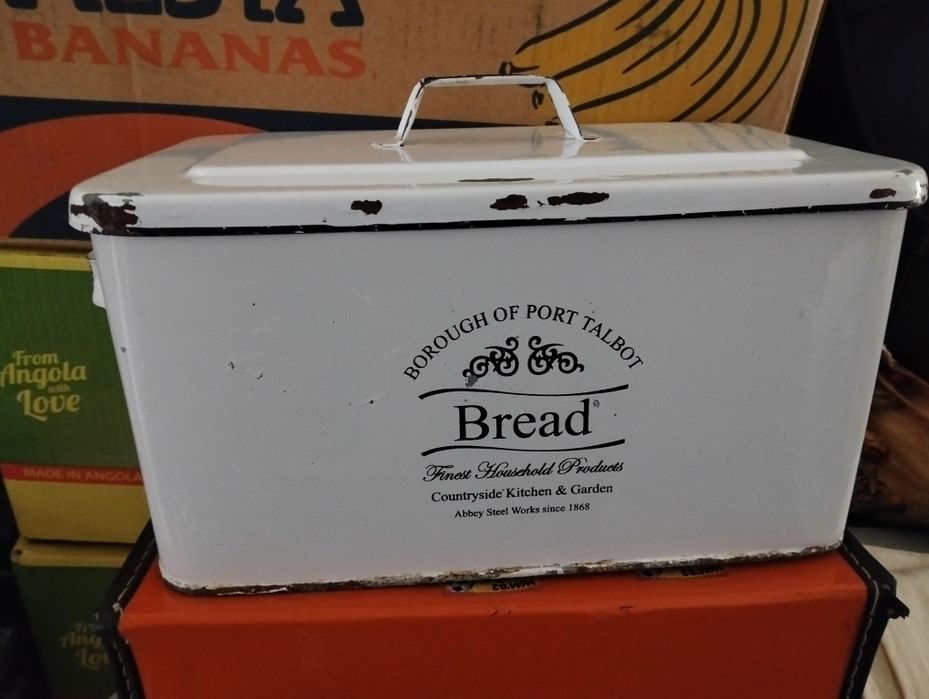 Caixa em metal Bread