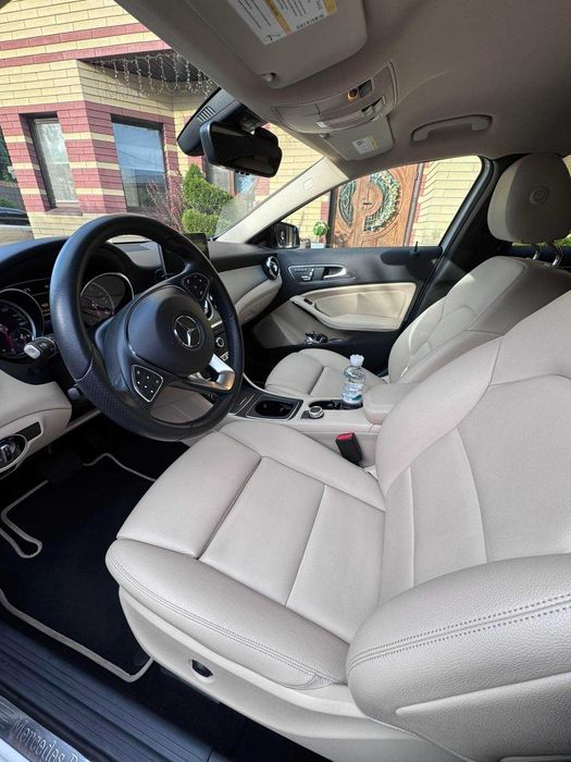 Продам авто Mercedes GLA250 2018 модельний рік