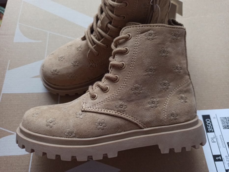 Черевики Zara на весну чоботи 29 (19 см)