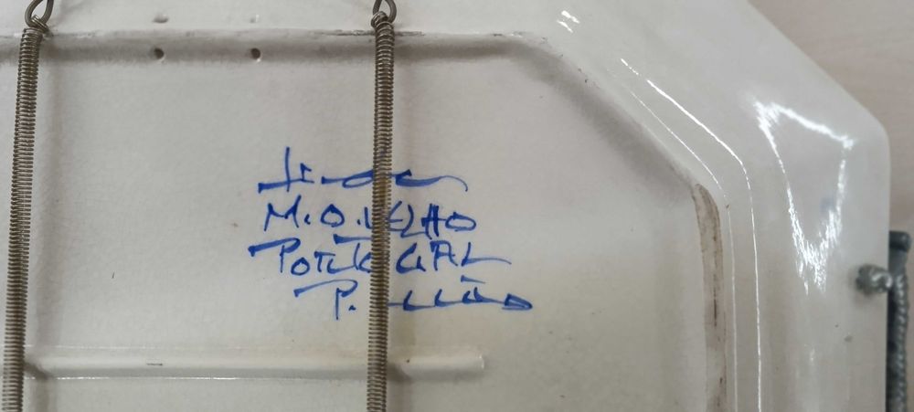 Travessa azul e branco pintada à mão