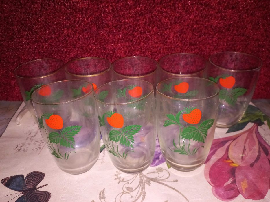 Продам стакани набір