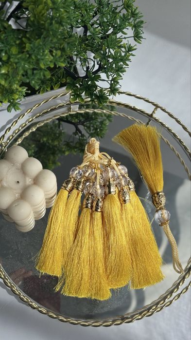 Китиці , пампони , 10-11см , для декору