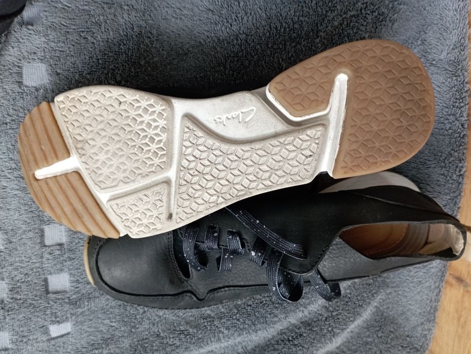 Кросівки красовки натуральна шкіра 38 розмір