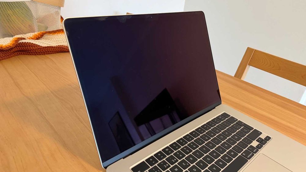 MacBook Air 15" M2 (2023) – Avariado / Para peças ou reparação