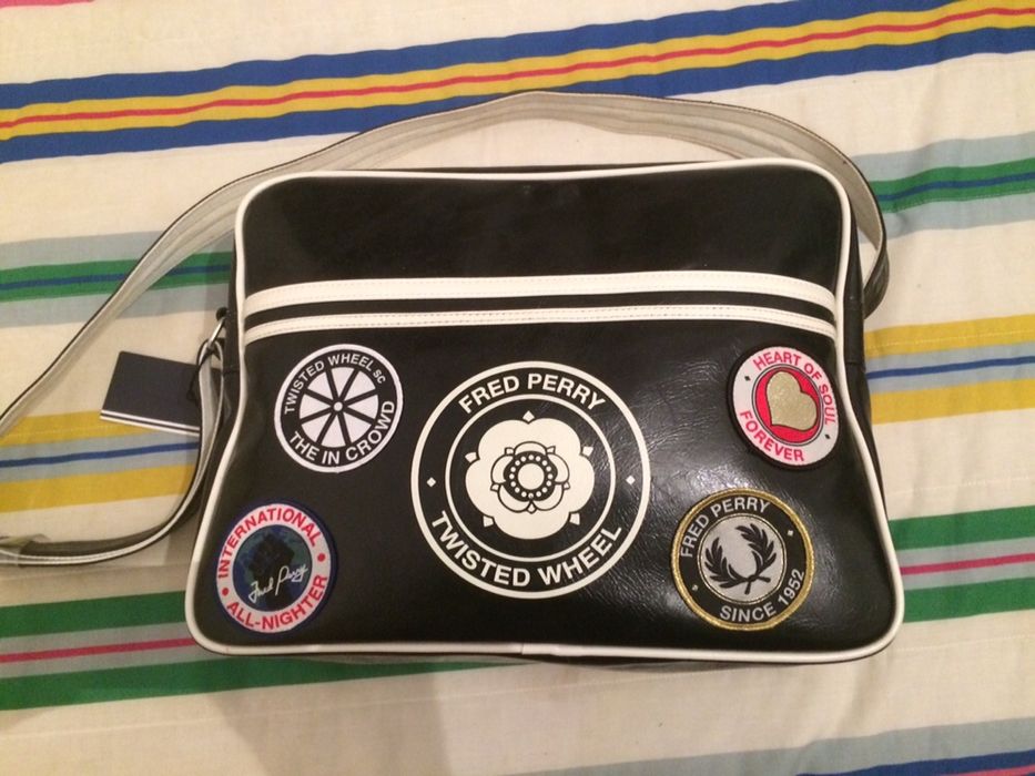 Bolsa Fred Perry nova edição limitada