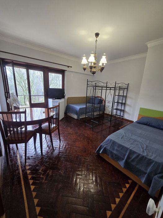 Quarto Casal 1 Min Estação Amadora