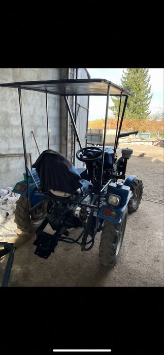 Мототрактор дв18 з навісним обланданням