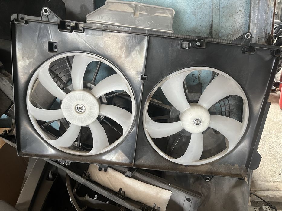 Продам  диффузор мазда сх5 2.5 атмосфера