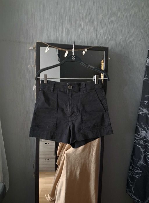 Czarne dżinsowe szorty H&M z wysokim stanem
