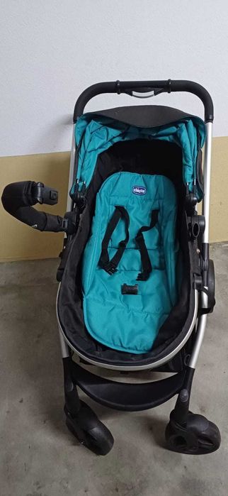 Carrinho de bebé Chicco Trio Urban