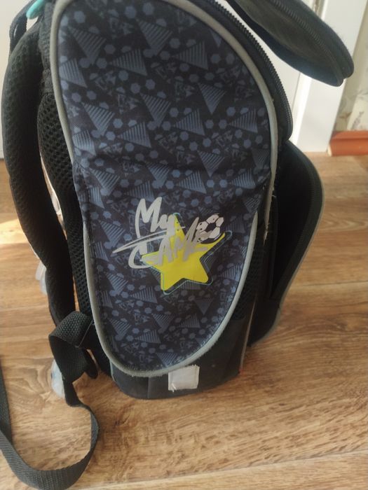 Шкільний рюкзак 1-4 клас