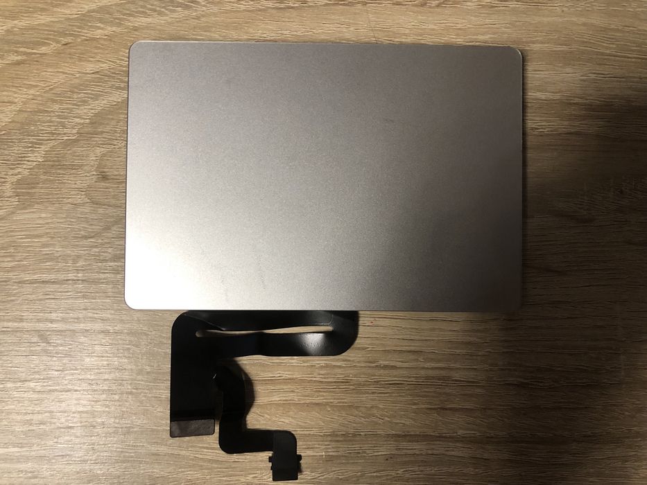 Gładzik i taśma do MacBook Air A1932  2018/2019r