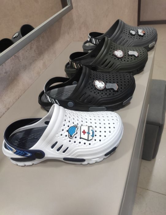 Кроксы мужские, разные модели и цвета