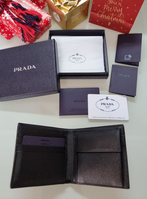 Carteira Prada Saffiano Leather – Original e Impecável