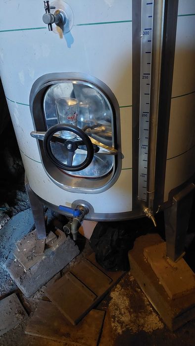 Cuba em inox de 550L