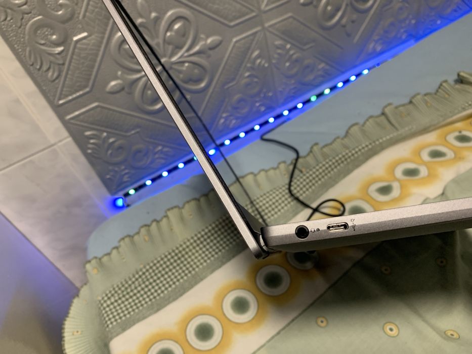 Chromebook Plus 14”- Rápido, Leve e perfeito para Estudos ou trabalho!