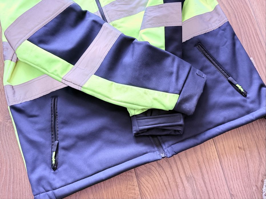 Тепла робоча куртка softshell зі світловідбивними елементами, розмір L
