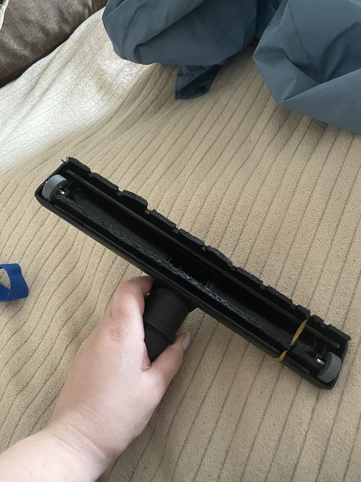 Продам щетку для пылесоса Philips для паркета