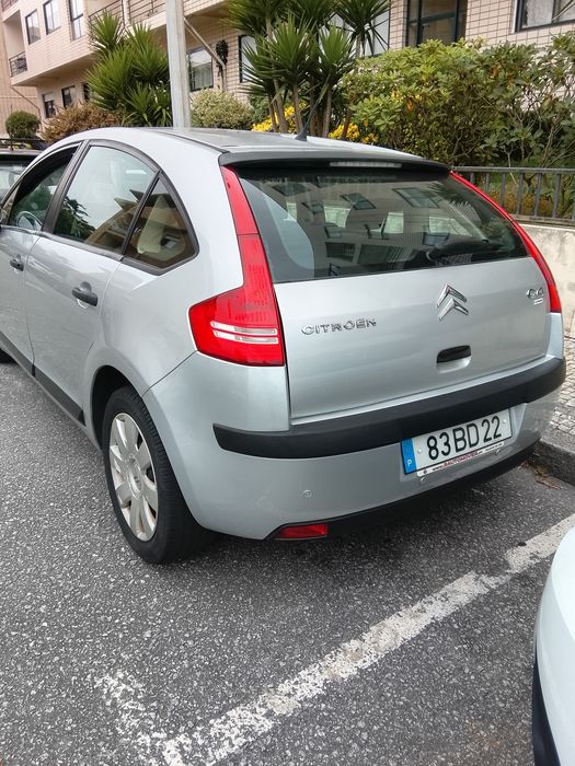 Citroën C4 1.4 .