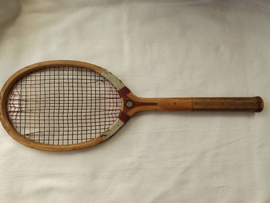 Przedwojenna francuska rakieta tenisowa Favorite Vintage