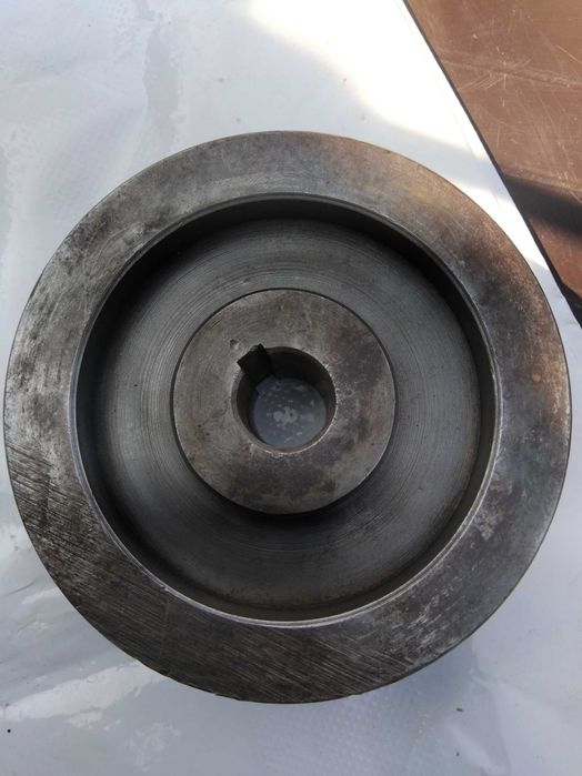 Шкив двухручейный (155мм х 25мм) в хорошем состоянии