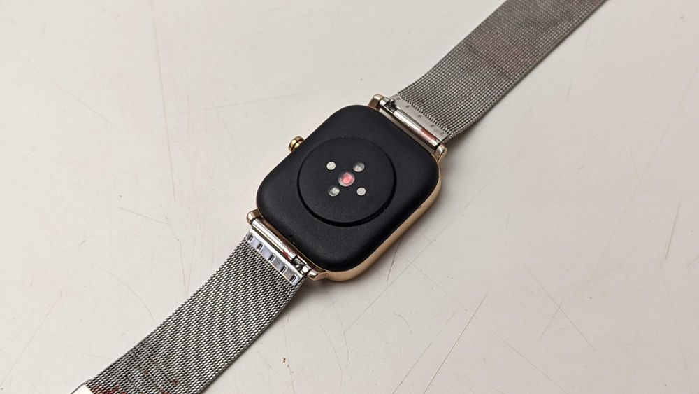 Smartwatch Amazfit GTS (para peças) (só o botão deixou de dar)