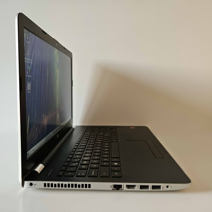 Ноутбук HP TPN-C130 (б/в)