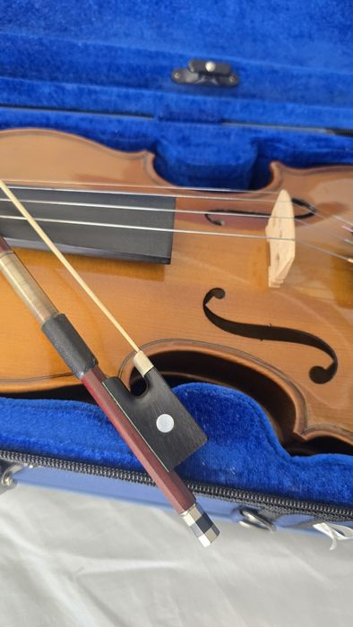 Violin 4/4 Stentor Student I com arco e mala