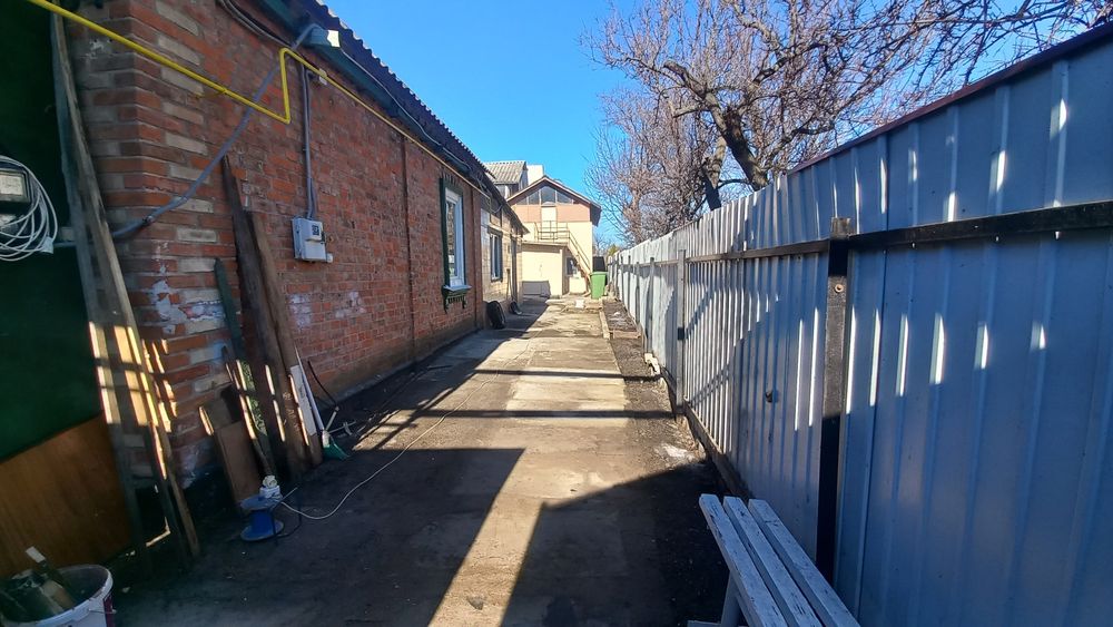 Продаж будинку район 3 міської лікарні