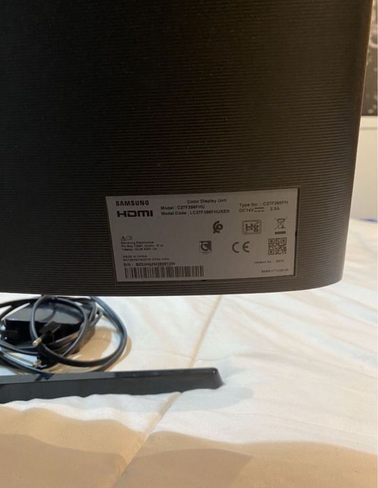 Monitor Samnsung Curvo 27”