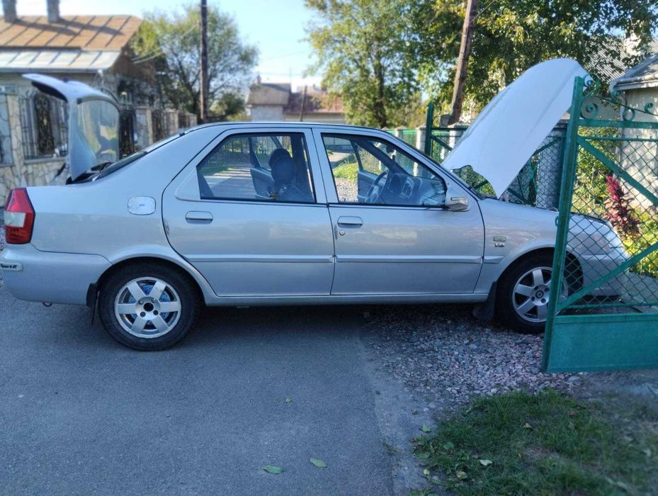 Автомобіль легковий