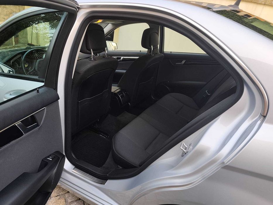 Mercedes-Benz C 180 Diesel — 115.000 km comprováveis | Excelente estado