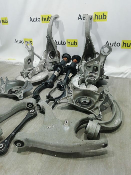 Подвеска Кулак рычаг амортизатор цапфа Porsche Macan  комплект