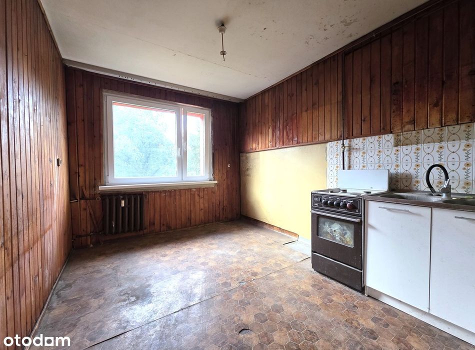 | Niskie piętro | Balkon | Ustawne duże pokoje |