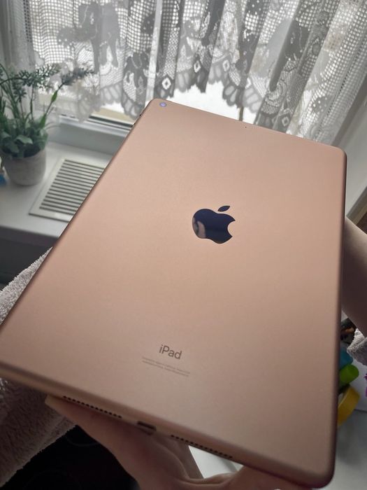 Ipad 7th Generation 32 GB Wi-Fi Rose Gold