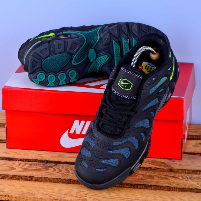 (1977) Кросівки Nike Air Max TN Plus Drift чорні з зеленим (41-46) найк найки