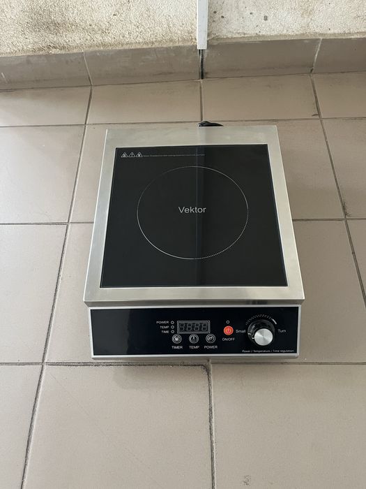 Індукційна плита Професійна Vektor Потужність 3500 W