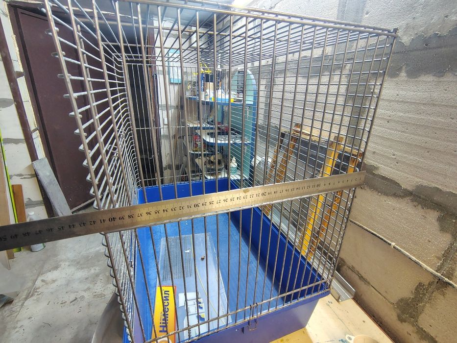 Продам велику клітку для гризунів