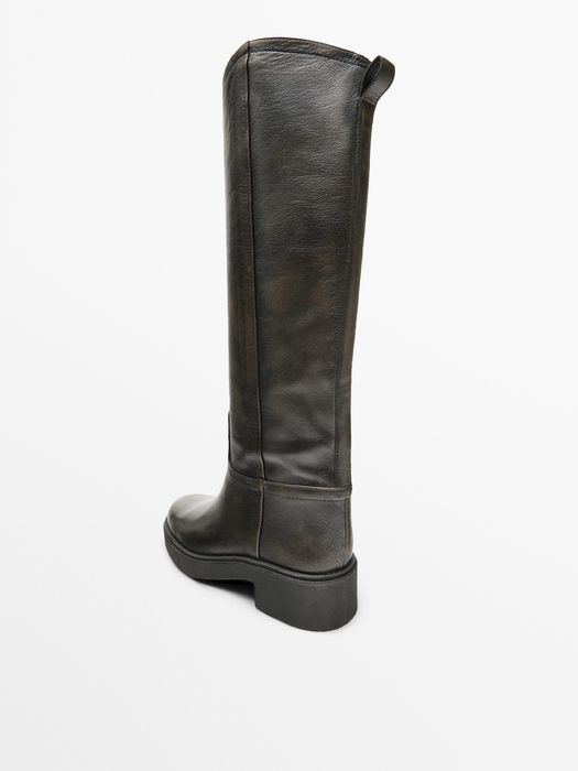 Шкіряні чоботи Massimo Dutti