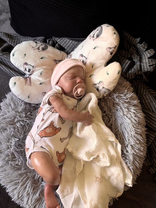 Lalka reborn niemowlę
