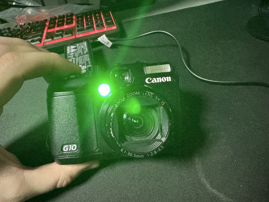 Цифровой фотоаапарат Canon Powershot g10