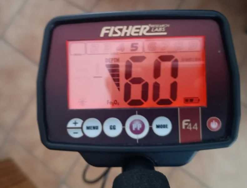 Detetor de metais Fisher F44