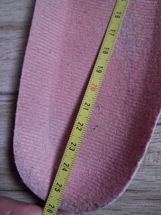 Натуральные кроссовки