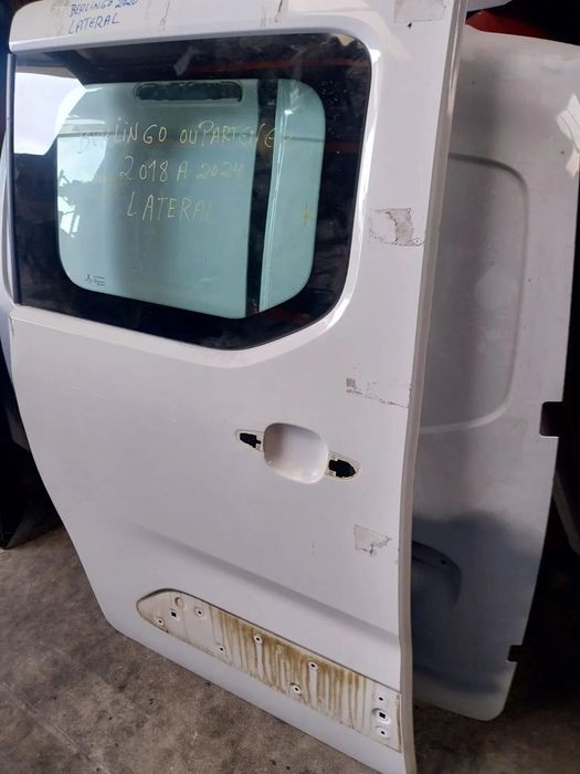Porta lateral PSA BERLINGO/// PARTNER Ano 2020