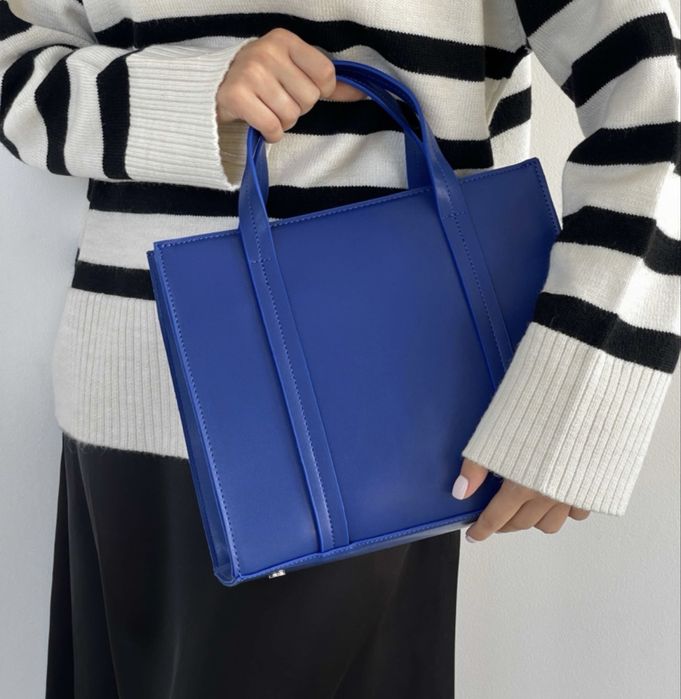 Сумка синього кольору