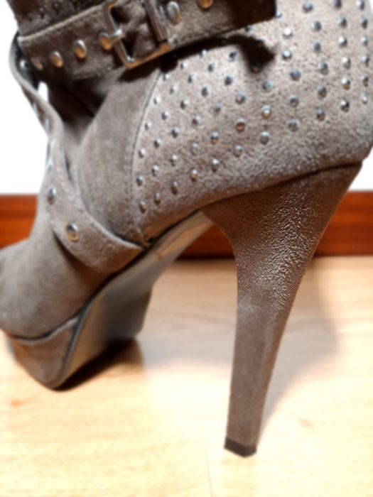 Botas giríssimas