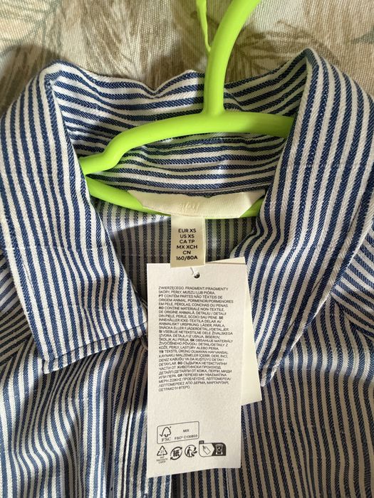 Vestido às riscas azuis com cinto